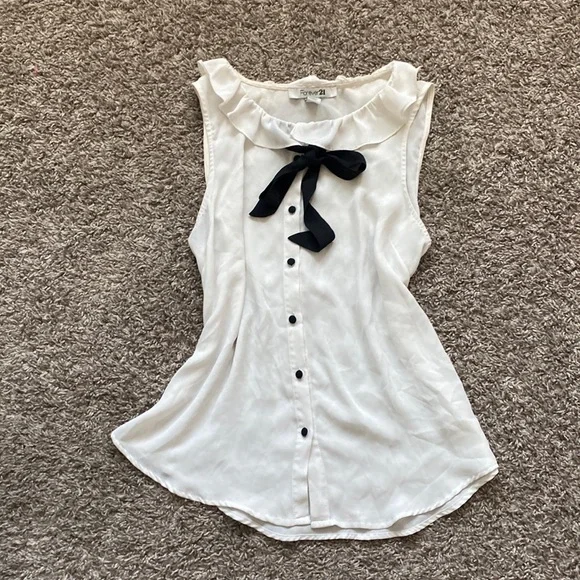 Forever 21 Tops White Blouse With Black Bottoms And Tie